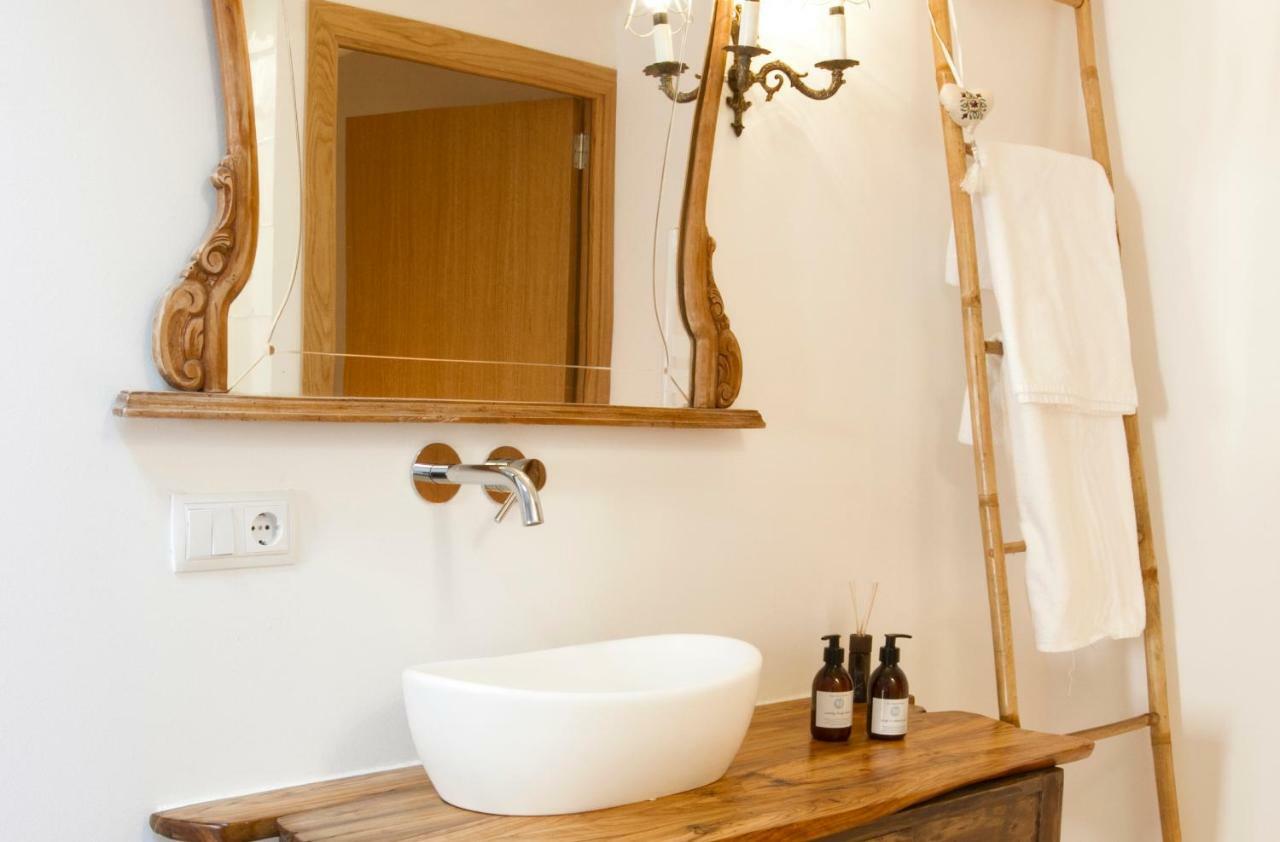 يوسيتا Home Hotel The Pink Pepper Tree المظهر الخارجي الصورة